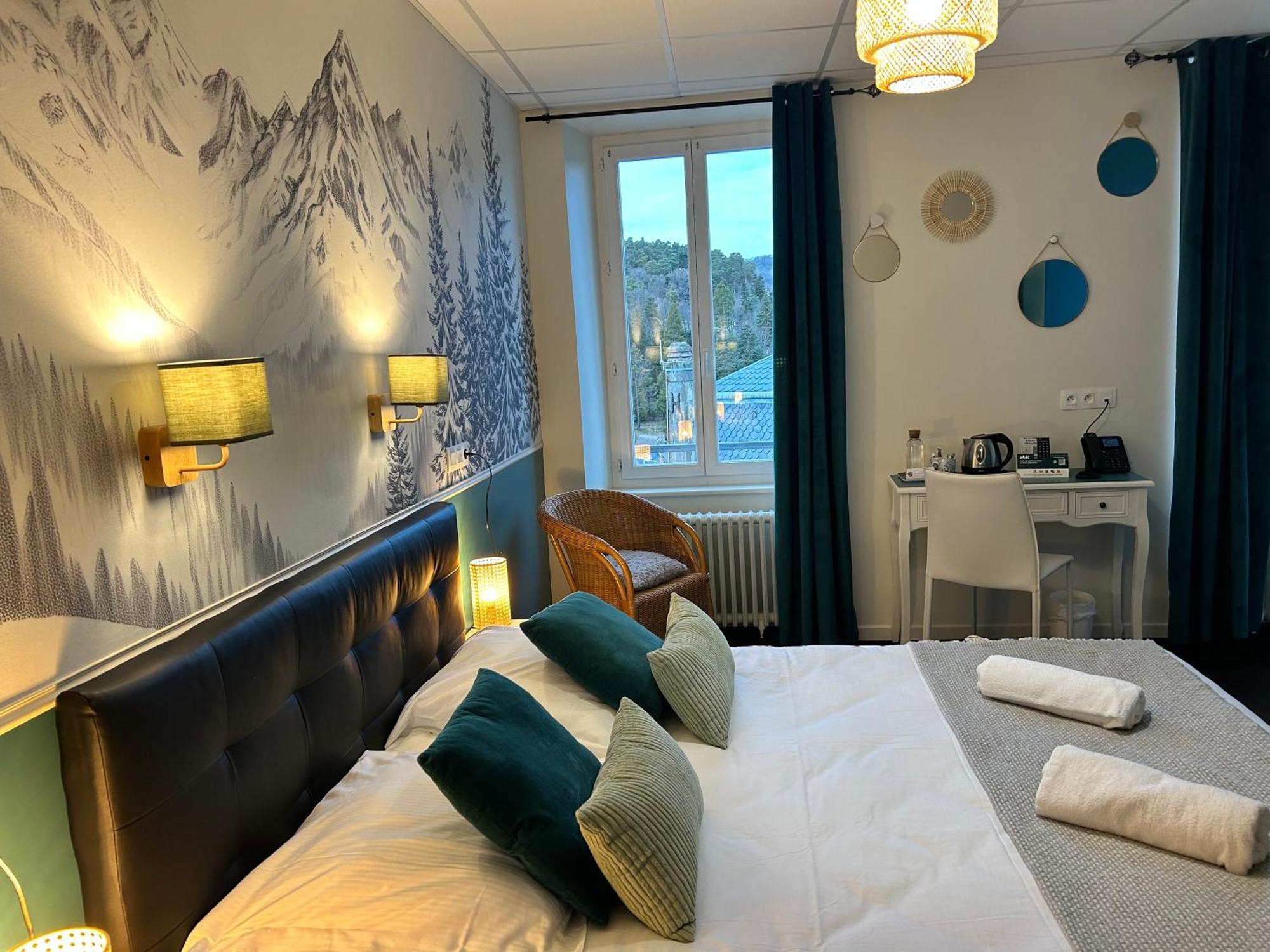 Logis De Paris Murol